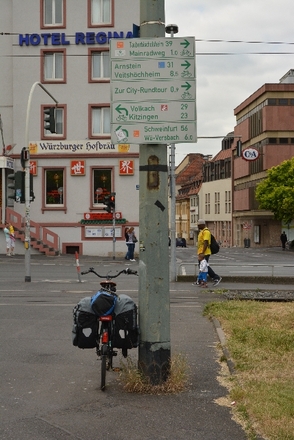 "Radler-Infopunkt" am Bahnhof Würzburg
