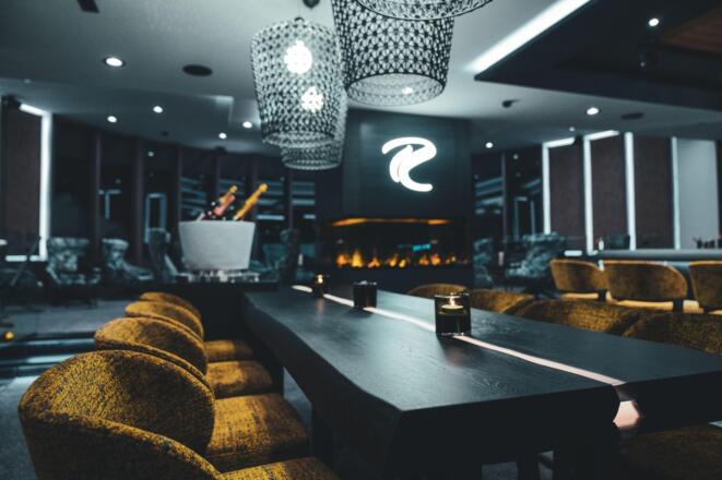 Blue Birdie Bar