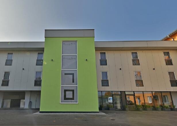 montagehotel_eingang_neu