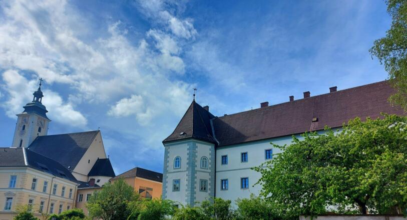 Kloster mit Stadtpfarrkirche