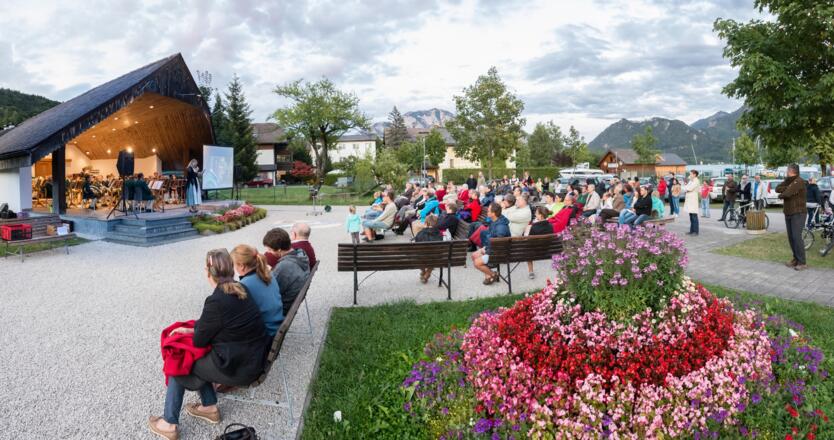Strandkonzert Trachtenmusikkapelle Unterach im Musikpavillion