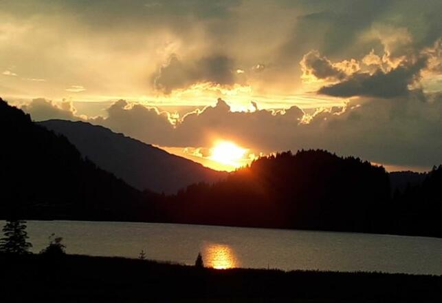 Noch schnell ein abendliches Baden in Trinkwasser. Paradiesisch schön