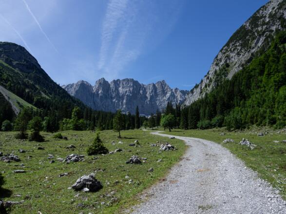 Am Ende des Tals warten die Lalidererwände