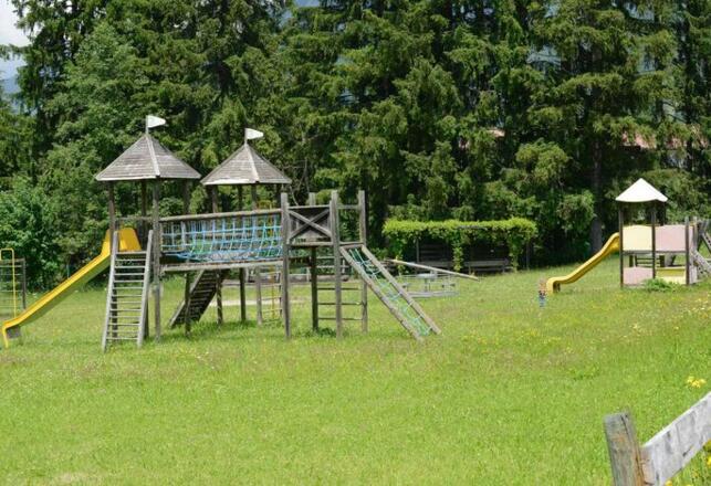 Aussenansicht im Sommer