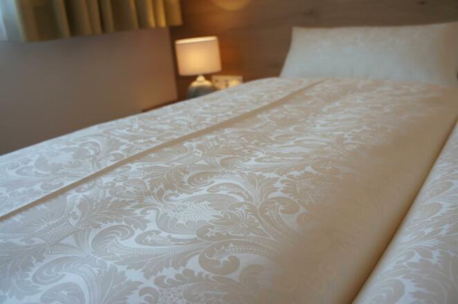 feinste Damastwäsche