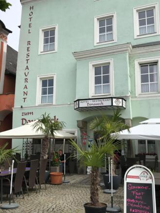Hotel Restaurant Donaueck Eingang