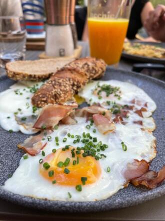 Beenie Bacon and Eggs