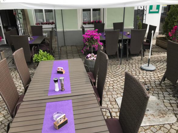 Hotel - Restaurant Donaueck Gastgarten