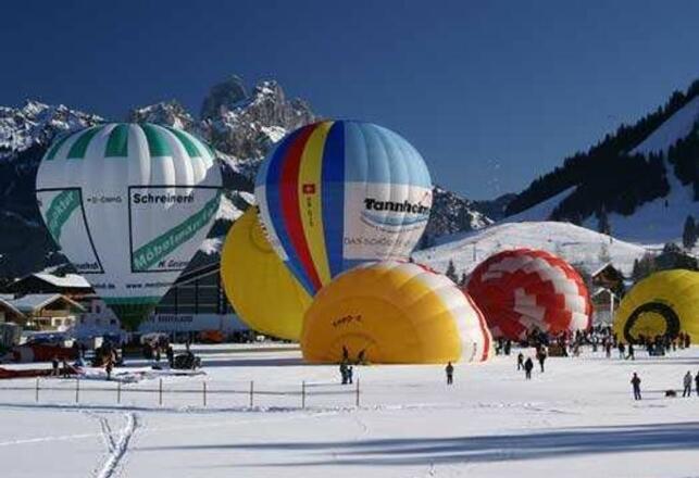 Ballonfestival im Januar