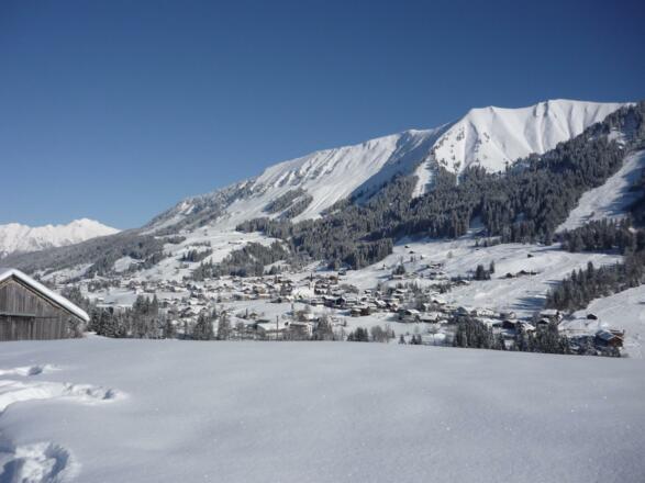 Blick von Seite Egg nach Riezlern