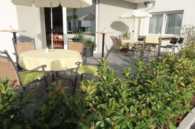 Terrasse für die sonnigen Stunden