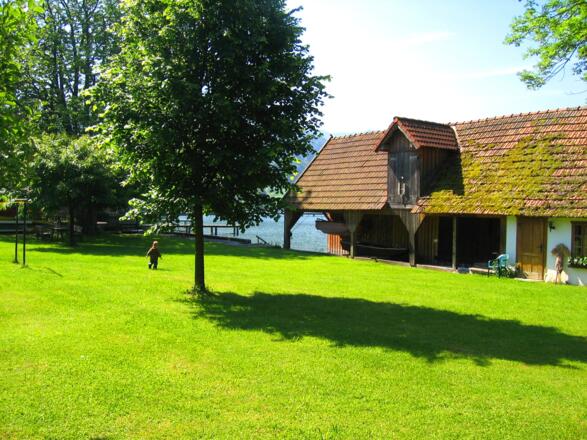 Bootshaus bei Ferienwohnungen Huber