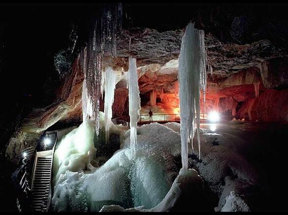 Eishöhle