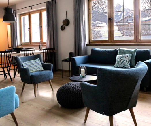 Sitzecke - Q1 Plankenstein