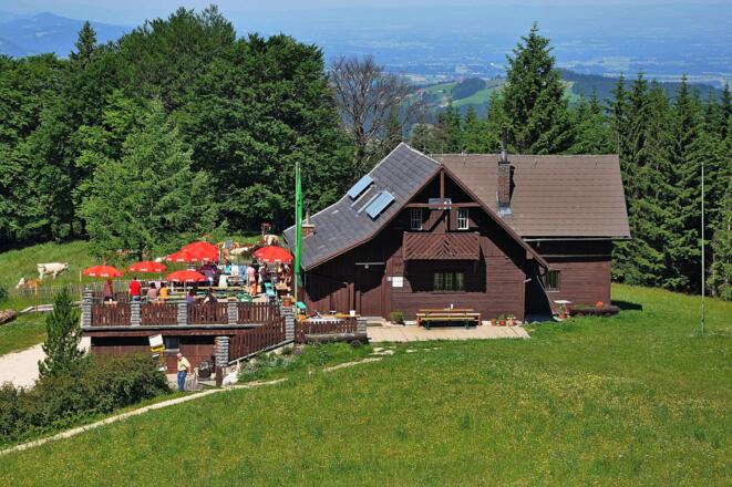 Sonnenterrasse der Grünburger Hütte