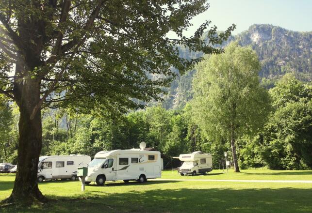 Wohnwagen beim Inselcamping Sperr