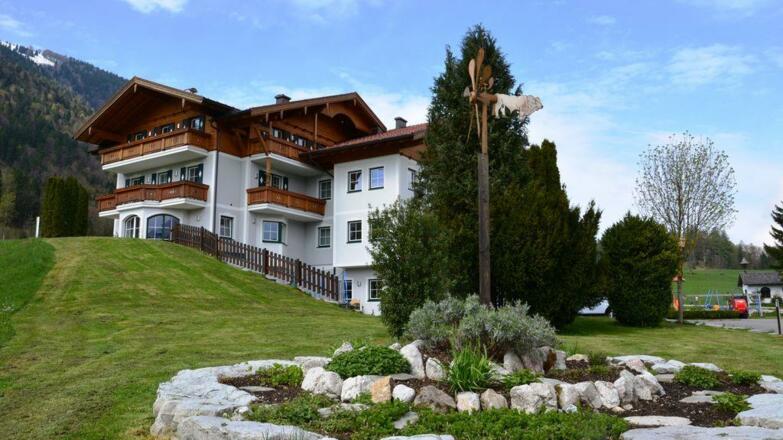 `Wartenfels Alm`