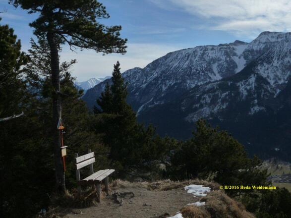 am Gipfel des Salober 1293 m), Blick übers Vilstal