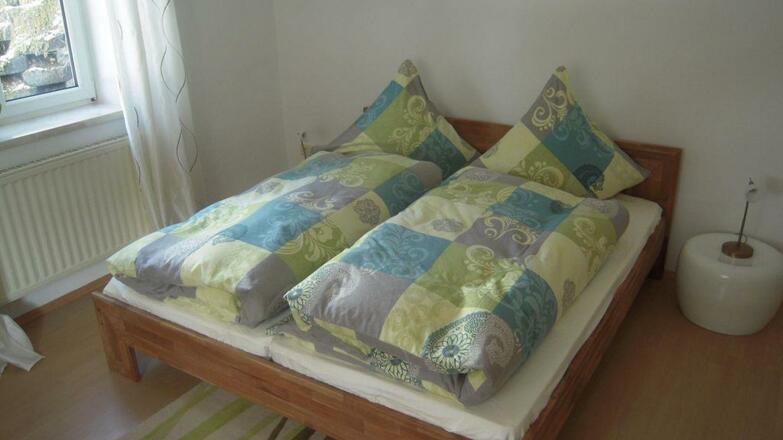 Schlafzimmer - Doppelbett groß2