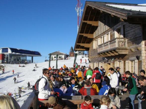 Almsee mit Blick auf das Tote Gebirge