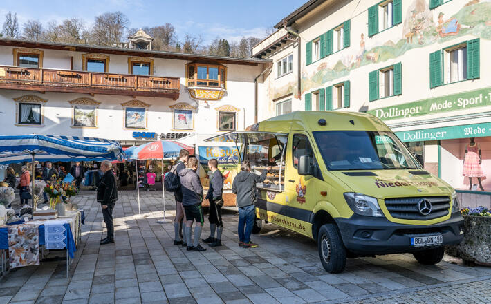 Wochenmarkt am Weihnachtschützenplatz