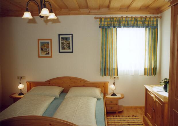 Schlafzimmer Top 2
