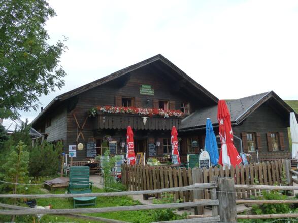 Schafbergblickhütte im Winter