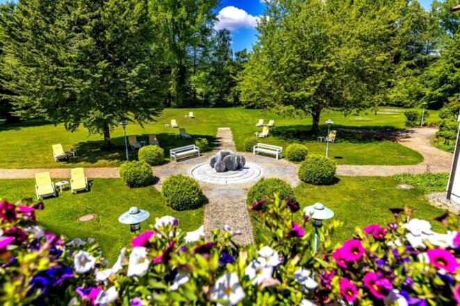 Hotel Sonnengarten Bad Wörishofen Garten mit Liege
