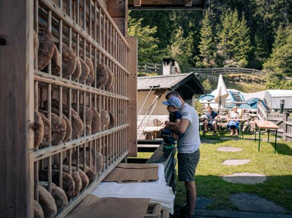Brotbacken Natur Camping Kuprian