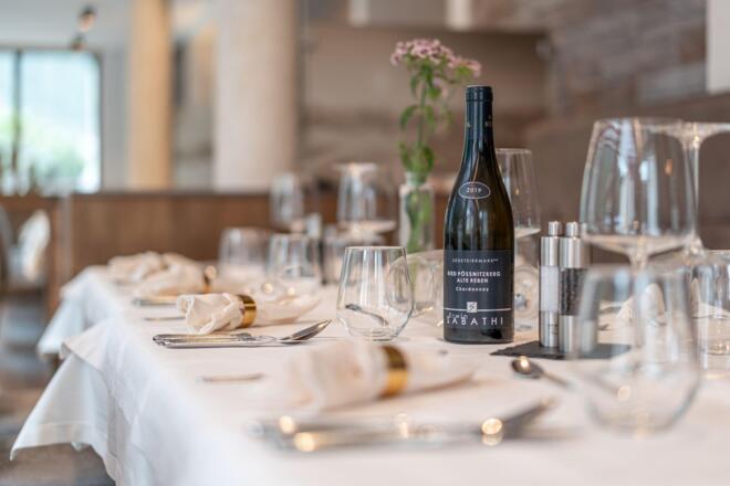 Wein und Restaurant-05046