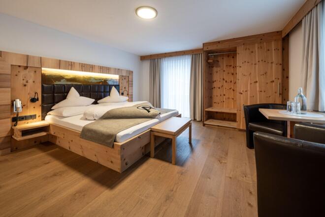 Zimmer 13 -00374