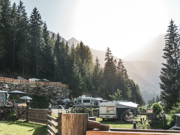 Terrassenplatz Natur Camping Kuprian Ötztal