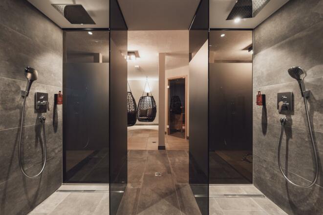 DuscheRelaxbereichHotelVier