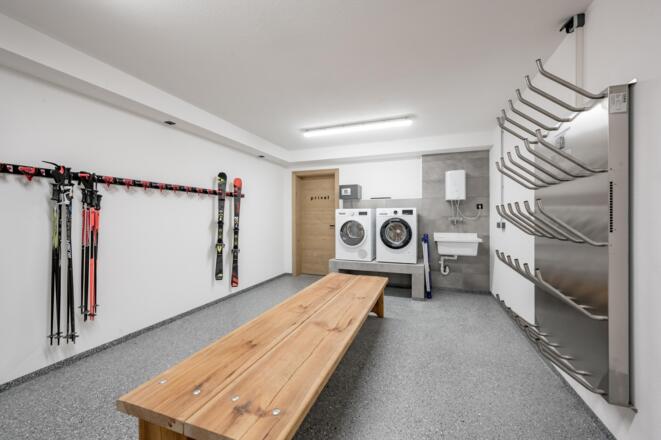 Schiraum und Waschraum