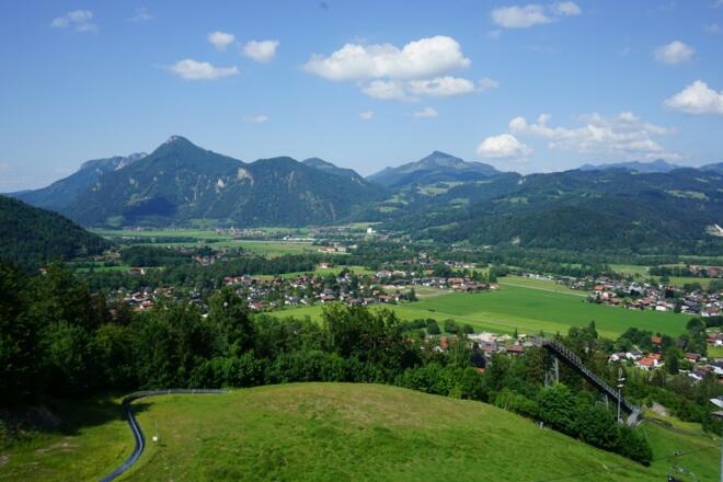 Blick auf Oberaudorf vom Erlebnis-Berg Hocheck
