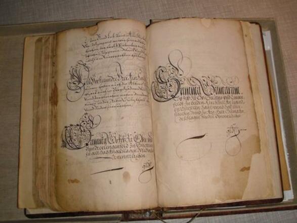 Chronik kunstvolle Seiten