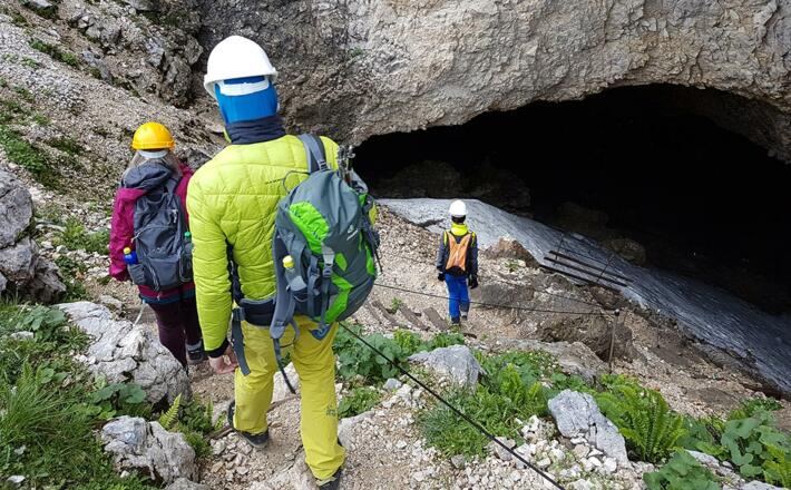 Einsteig zur Schellenberger Eishöhle