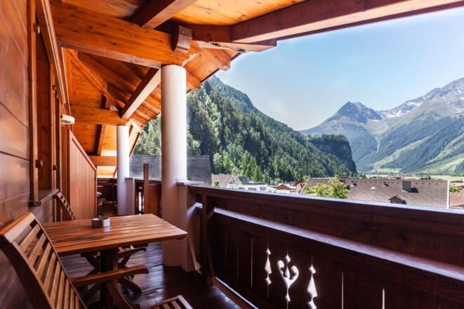 Zimmer_Panorama_2022_Hotel_Stern_Contrast-1582