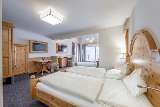 210 Zimmer
