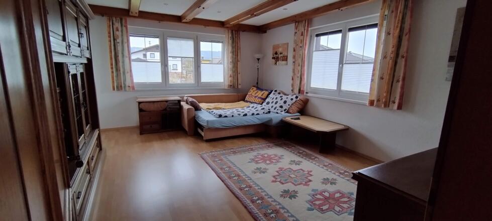 Wohnzimmer mit Schlafcouch