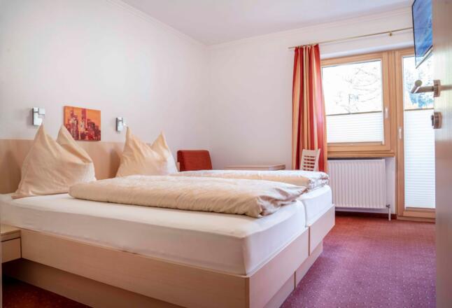 Garni Carmen_69