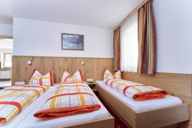 Doppelzimmer mit Extrabett