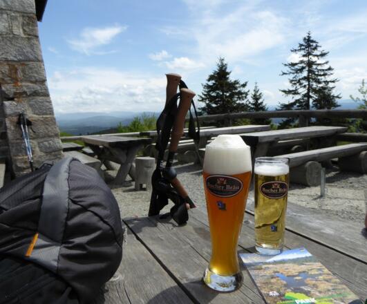 "Brotzeit"  im Lusenschuzthaus :-))