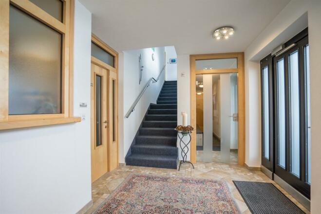 Apart Reinstadler Eingangsbereich