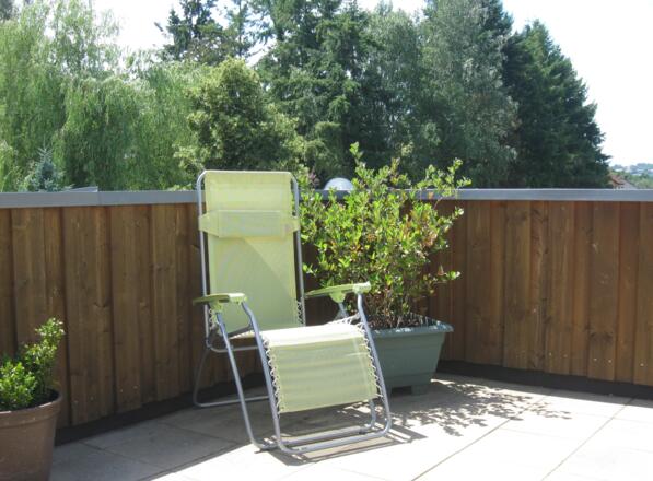Bild von der Zimmer-Terrasse