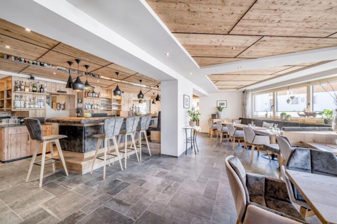 Hotelbar 02