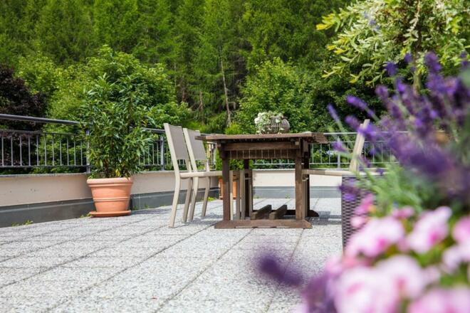 Terrasse im Apart Falkner