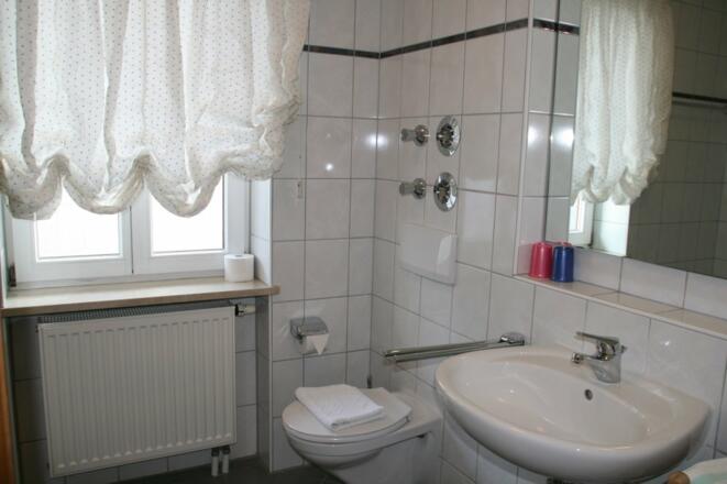 badmitduschewczimmer1