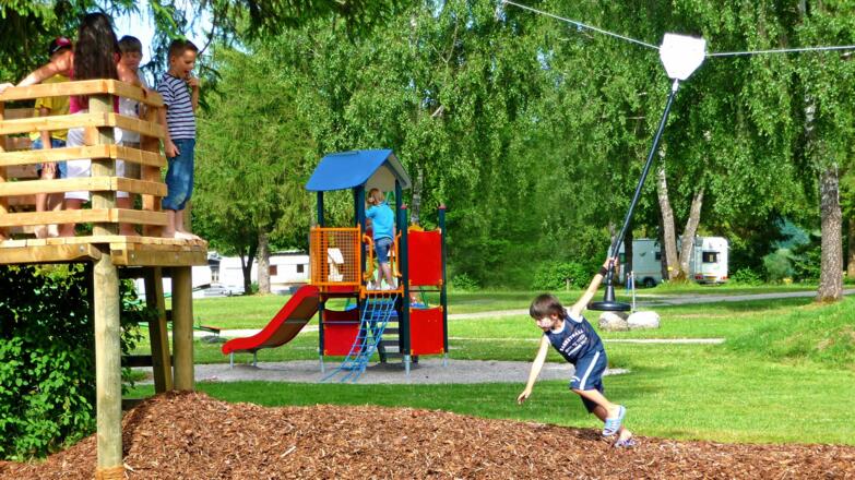 Camping Spielplatz 1920x1080