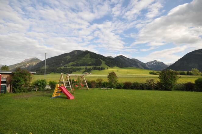 https://images.im-web.de/objekt_pics/obj_full_72270_002.jpg